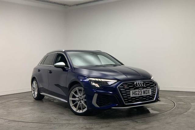 Audi S3 Sportback 2.0 TFSI  310 PS S tronic Hatchback Petrol Navarra blue, metallic