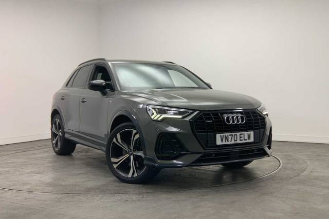 Audi Q3 2.0 Edition 1 40 TFSI quattro 190 PS S tronic 4x4 vehicle Petrol Chronos Grey Metallic