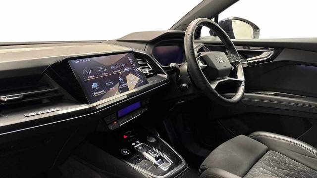 2022 Audi Q4 Sportback e-tron Q4 Sportback S line 50 e-tron quattro 220,00 kW
