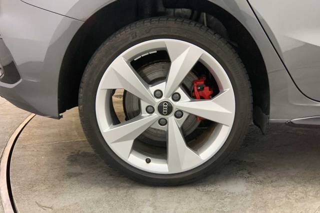 2023 Audi A3 Sportback 1.4 S line Competition 45 TFSI e  245 PS S tronic