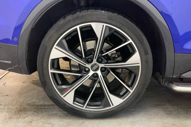 2021 Audi Q5 2.0 Vorsprung 40 TDI quattro 204 PS S tronic