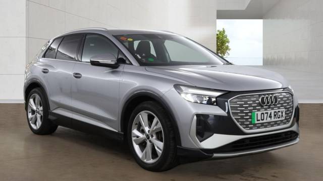 Audi Q4 e-tron Q4  S line 45 e-tron  210,00 kW 4x4 vehicle Electric Floret silver, metallic