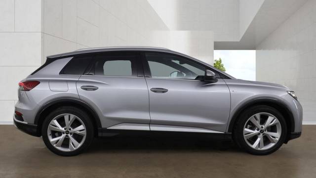 2024 Audi Q4 e-tron Q4  S line 45 e-tron  210,00 kW