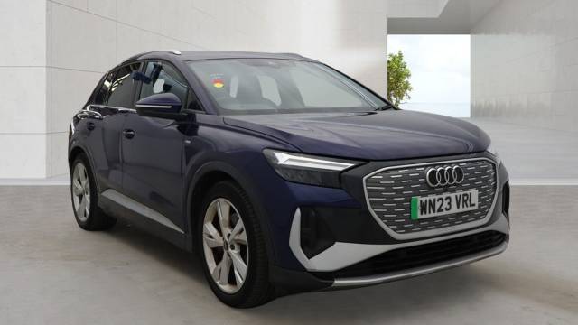 Audi Q4 e-tron Q4  S line 40 e-tron  150,00 kW 4x4 vehicle Electric Navarra blue, metallic