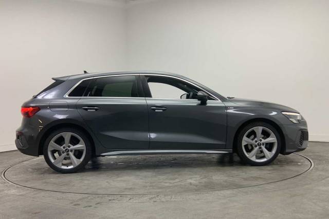 2024 Audi A3 Sportback 1.0 S line 30 TFSI  110 PS 6-speed