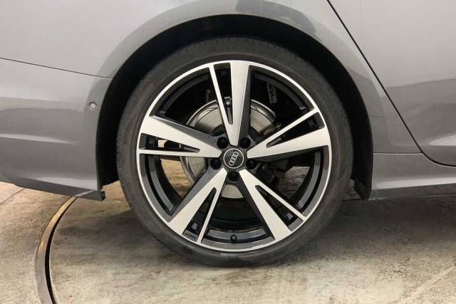 2023 Audi A6 2.0 Avant Vorsprung 40 TDI quattro 204 PS S tronic