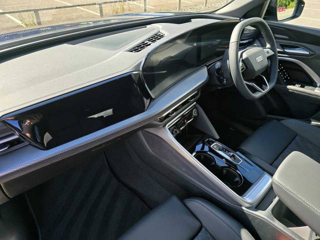 2026 Audi Q5 Sportback 2.0 Black Edition e-hybrid quattro 299 PS S tronic