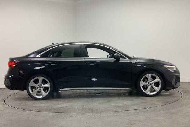 2023 Audi A3 Saloon 1.5 S line 35 TFSI  150 PS S tronic