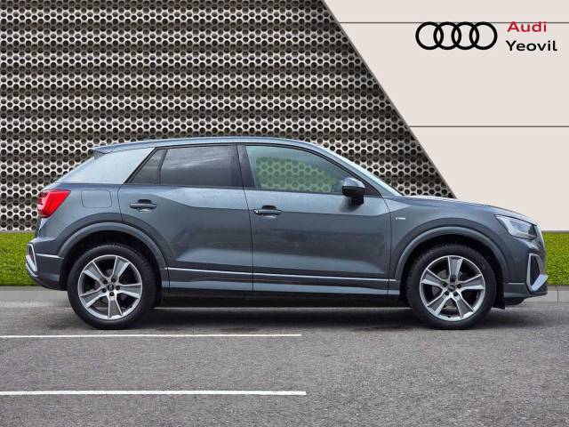2022 Audi Q2 1.5 S line 35 TFSI  150 PS S tronic