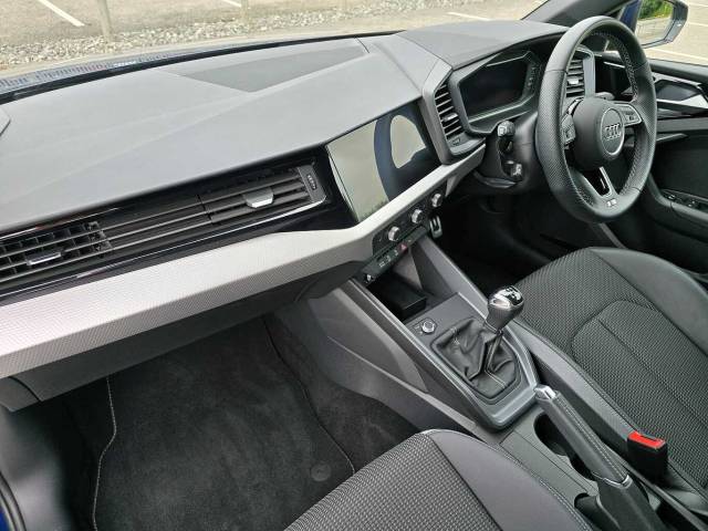 2023 Audi A1 Sportback 1.0 S line 30 TFSI  110 PS 6-speed