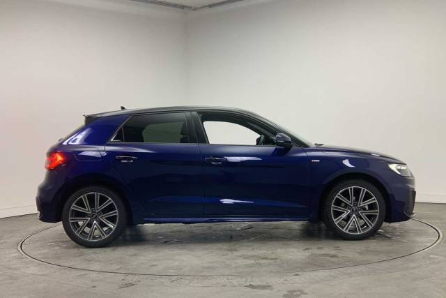2026 Audi A1 Sportback 1.0 S line 25 TFSI  95 PS 5-speed