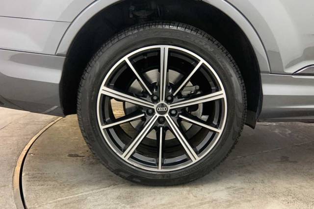 2021 Audi Q7 3.0 Black Edition 50 TDI quattro 286 PS tiptronic