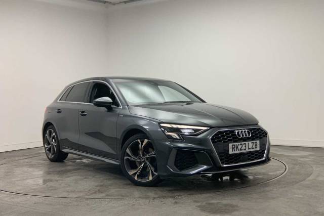 Audi A3 Sportback 1.5 S line 35 TFSI  150 PS S tronic Hatchback Petrol Daytona grey, pearl effect