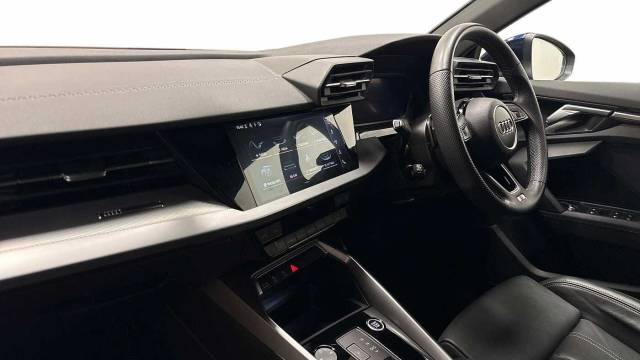 2023 Audi A3 Sportback 1.5 S line 35 TFSI  150 PS S tronic