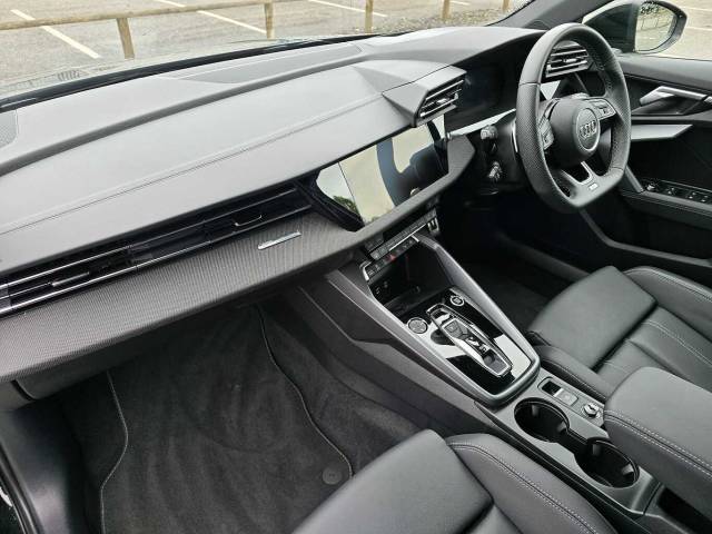 2025 Audi A3 Sportback 1.5 Black Edition 35 TFSI  150 PS S tronic