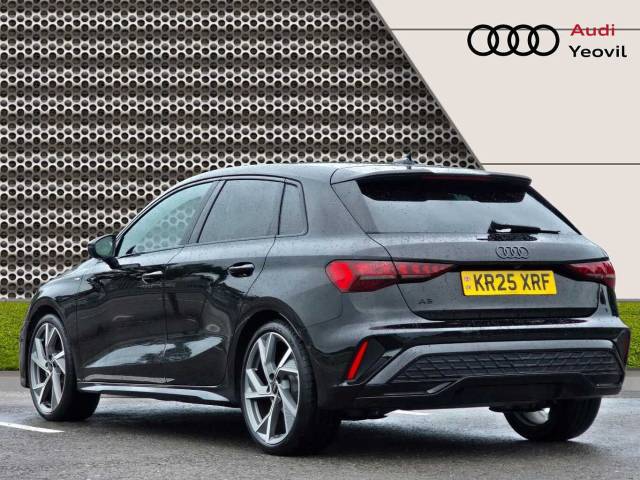 2025 Audi A3 Sportback 1.5 Black Edition 35 TFSI  150 PS S tronic