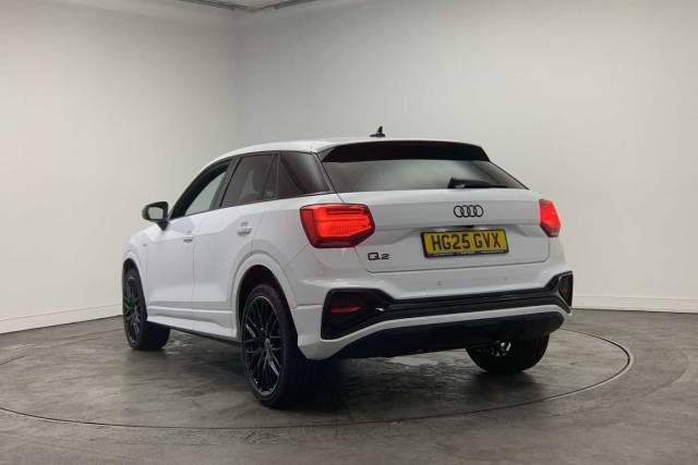 2025 Audi Q2 1.0 Black Edition 30 TFSI  116 PS 6-speed
