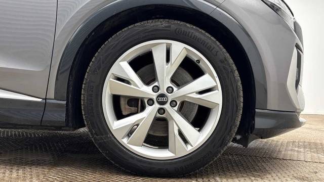 2023 Audi Q4 e-tron Q4  S line 40 e-tron  150,00 kW