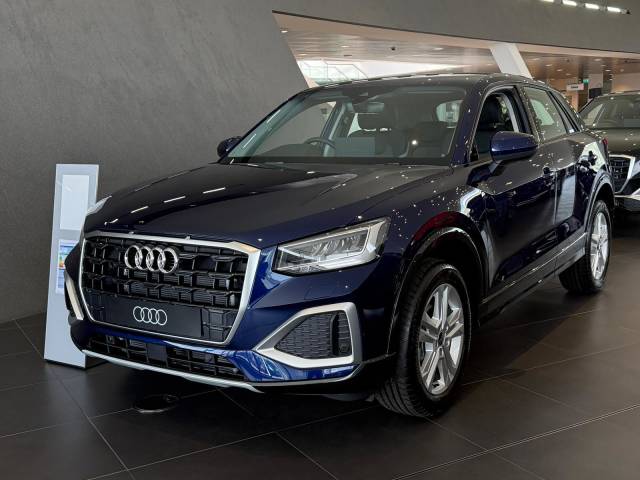 Audi Q2 1.5 AUDI Q2 Sport 35 TFSI 150 PS S tronic SUV Petrol Navarra blue, metallic