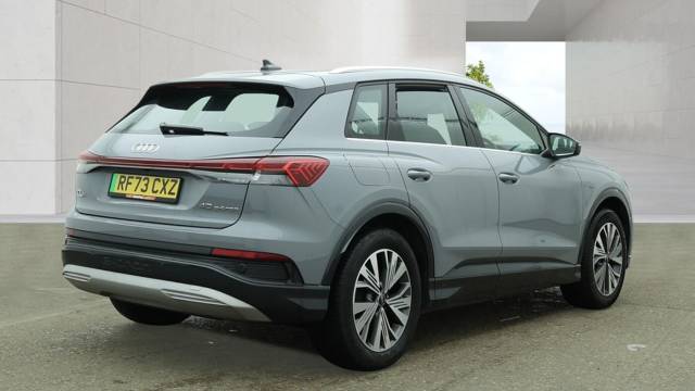2023 Audi Q4 e-tron Q4  (S) Sport 40 e-tron  150,00 kW
