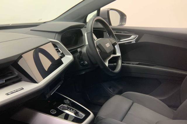 2023 Audi Q4 e-tron Q4  (S) Sport 40 e-tron  150,00 kW