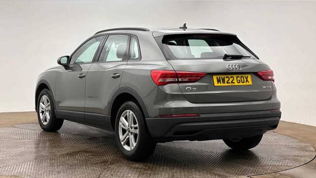 2022 Audi Q3 1.5 Technik 35 TFSI  150 PS 6-speed