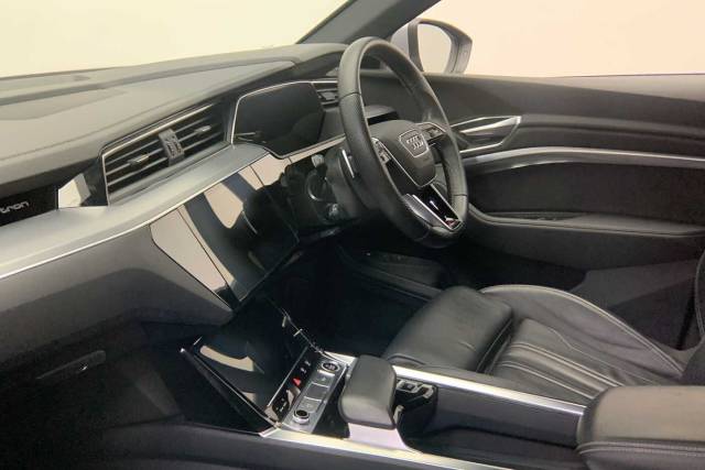 2022 Audi E-tron S line 50 quattro 230,00 kW