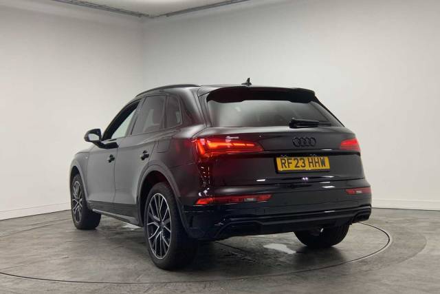 2023 Audi Q5 TFSI e 2.0 Edition 1 50 TFSI e quattro 299 PS S tronic