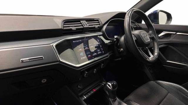 2023 Audi Q3 1.5 S line 35 TFSI  150 PS S tronic