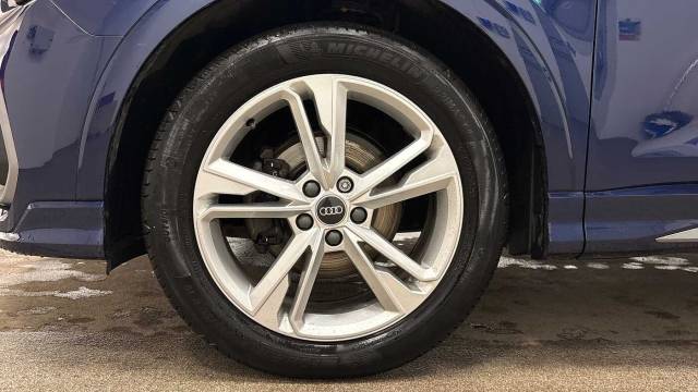 2023 Audi Q3 1.5 S line 35 TFSI  150 PS S tronic