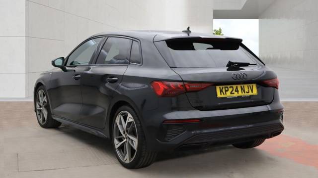 2024 Audi A3 Sportback 1.5 Black Edition 35 TFSI  150 PS S tronic