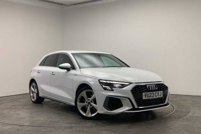 Audi A3 Sportback 1.5 S line 35 TFSI  150 PS S tronic Hatchback Petrol Ibis white, solid