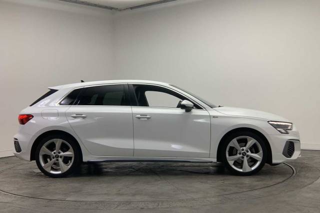 2023 Audi A3 Sportback 1.5 S line 35 TFSI  150 PS S tronic