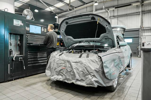 2026 Audi Q6 e-tron AUDI Q6 SUV Sport e-tron performance 225,00 kW