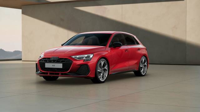 Audi A3 Sportback AUDI A3 Sportback Black Edition TFSI 150 PS S tronic Sportback Petrol Progressive red, metallic