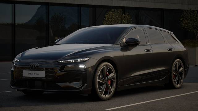 Audi S6 Avant AUDI S6 Avant Black Edition e-tron 370,00 kW