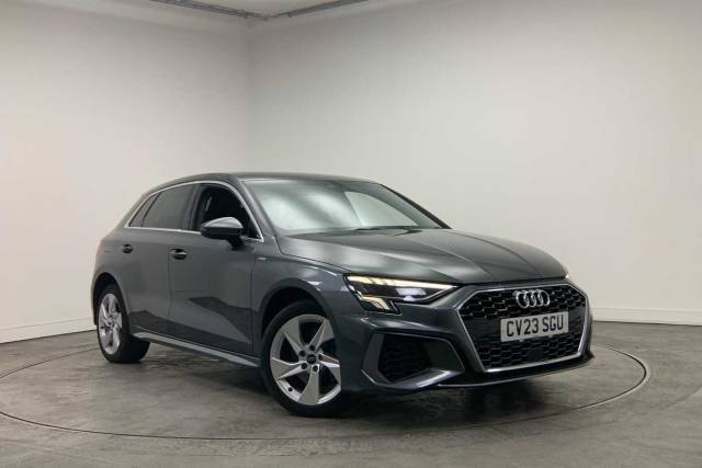 Audi A3 Sportback 1.4 S line 40 TFSI e  204 PS S tronic Hatchback Hybrid Daytona grey, pearl effect