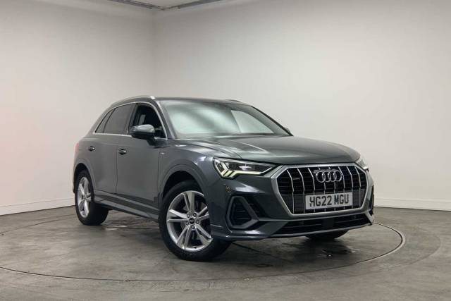 Audi Q3 2.0 S line 40 TFSI quattro 190 PS S tronic 4x4 vehicle Petrol Daytona Grey Pearlescent