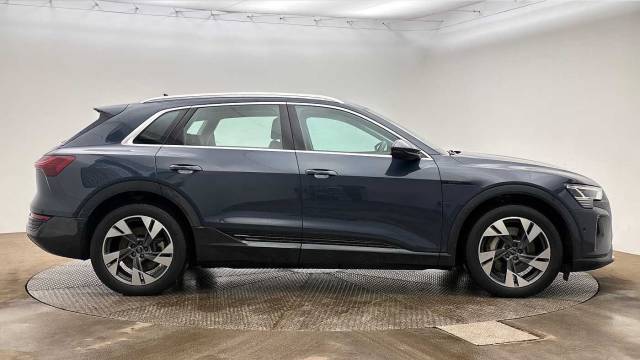 2023 Audi Q8 e-tron Sport 50 e-tron quattro 250,00 kW