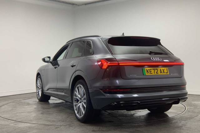 2023 Audi E-tron Black Edition 55 quattro 300,00 kW