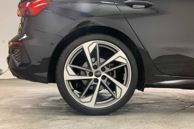 2024 Audi A3 Sportback 1.5 Black Edition 35 TFSI  150 PS S tronic