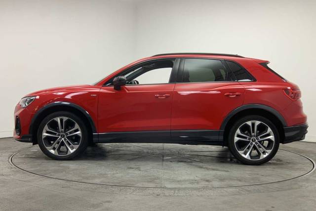 2023 Audi Q3 2.0 Black Edition 35 TDI  150 PS S tronic