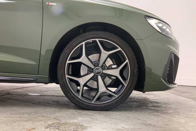 2025 Audi A1 Sportback 1.0 Black Edition 30 TFSI  116 PS S tronic