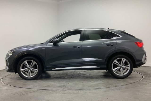 2023 Audi Q3 Sportback 1.5 S line 35 TFSI  150 PS S tronic