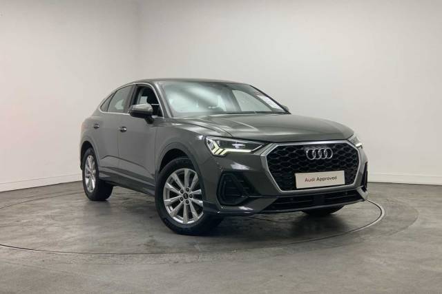 Audi Q3 Sportback 1.5 Sport 35 TFSI  150 PS S tronic 4x4 vehicle Petrol Chronos grey, metallic