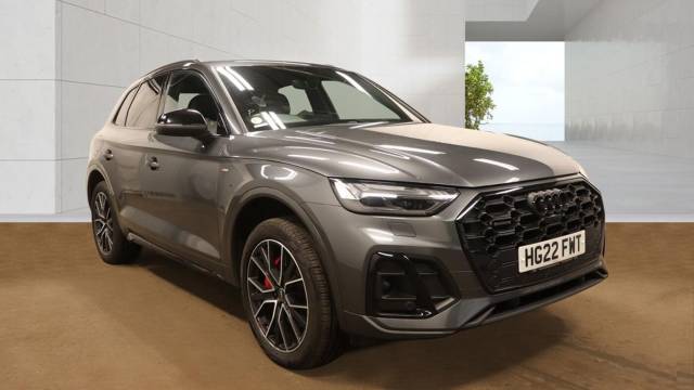 2022 Audi Q5 TFSI e 2.0 Edition 1 50 TFSI e quattro 299 PS S tronic