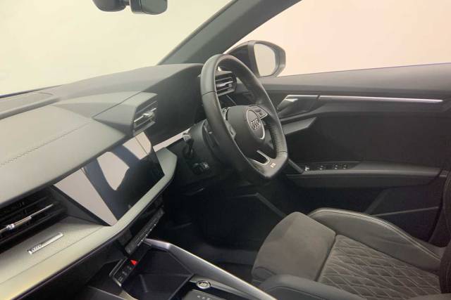 2021 Audi A3 Sportback 1.5 Edition 1 35 TFSI  150 PS S tronic