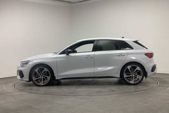 2021 Audi A3 Sportback 1.5 Edition 1 35 TFSI  150 PS S tronic