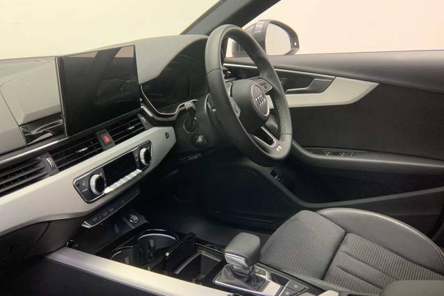 2024 Audi A4 Avant 2.0 Avant S line 35 TFSI  150 PS S tronic