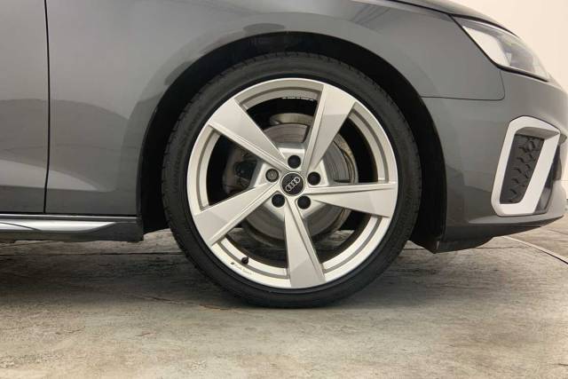 2024 Audi A4 Avant 2.0 Avant S line 35 TFSI  150 PS S tronic